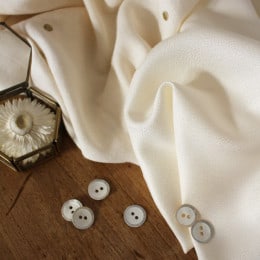 Tissu "Crepe Off White"